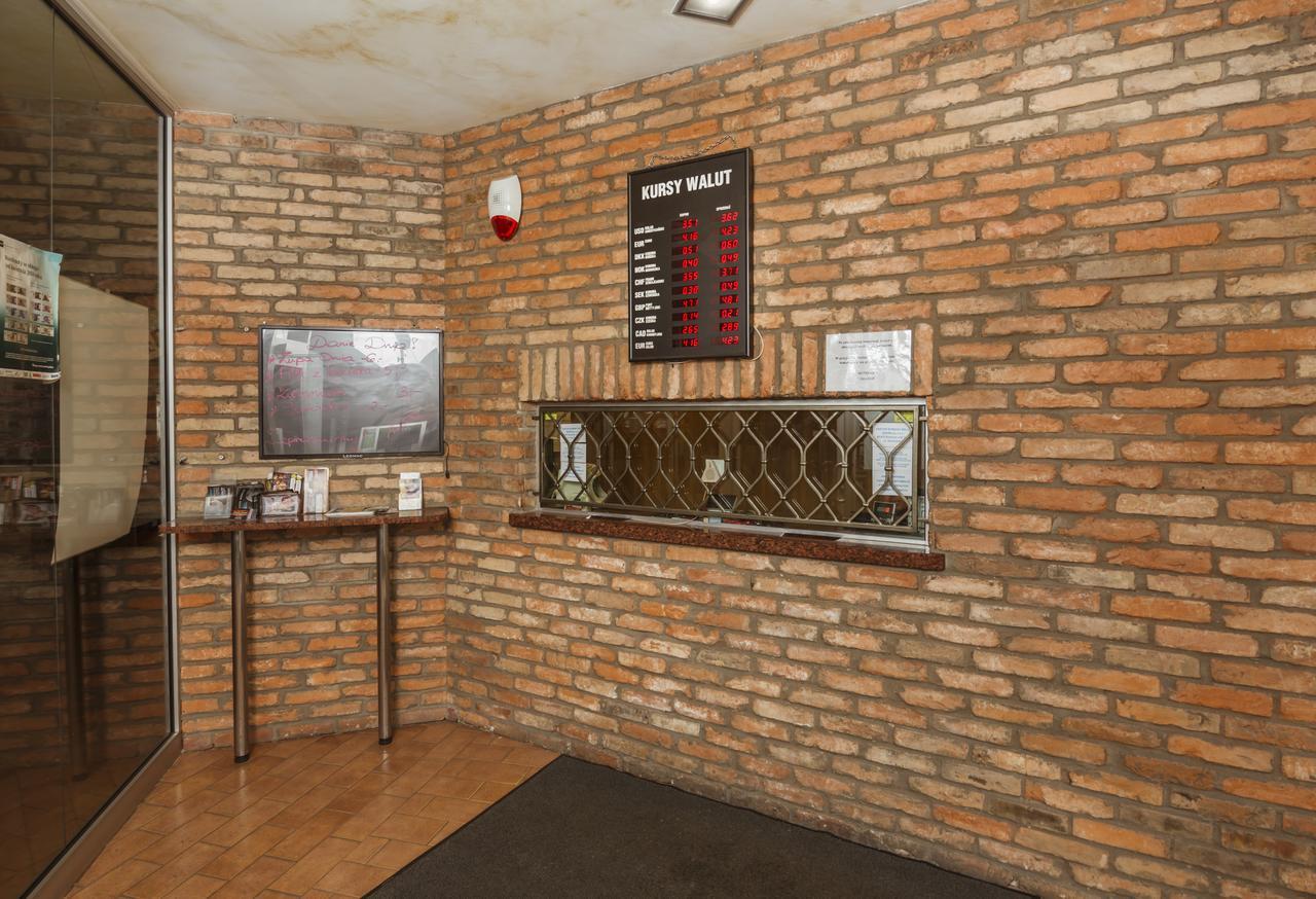 巴斯提翁酒店 奥得河畔科斯琴 外观 照片